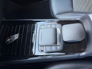 Mercedes-Benz GLA 180 2023 AUTO-thumb-12