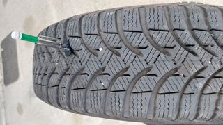 Michelin Alpin 185/60/15 DOT4217-thumb-3