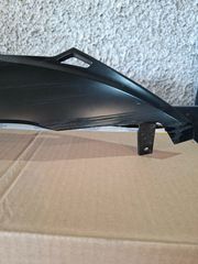 καρινα δεξια μαυρη HONDA FORZA 350-thumb-1