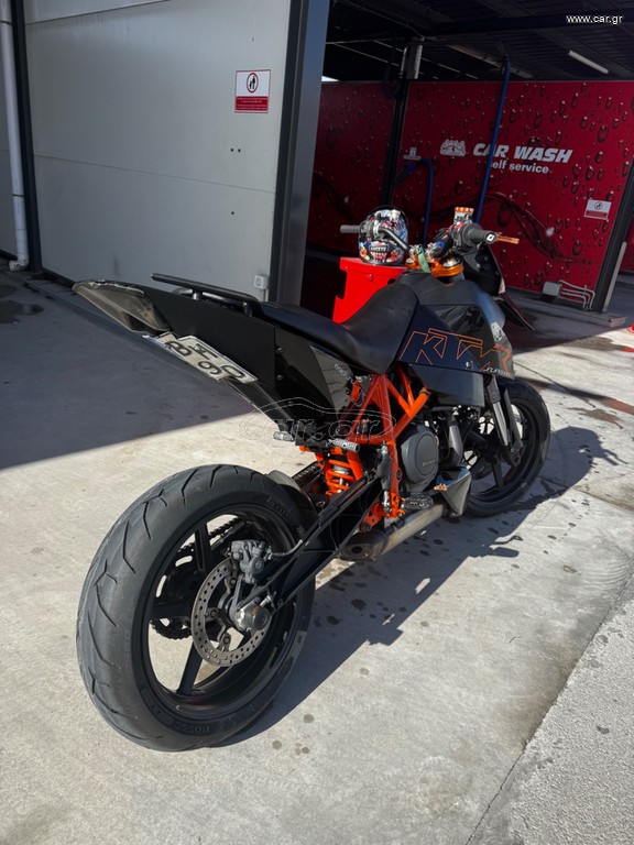 KTM 690 Supermoto 2012 SmR