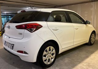 Hyundai i 20 2017-thumb-1