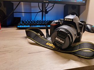 Nikon DSLR Φωτογραφική Μηχανή D3500 Crop Frame Kit (AF-P DX 18-55mm F3.5-5.6G VR) Black