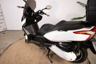 Kymco Downtown 300i 2012-thumb-12
