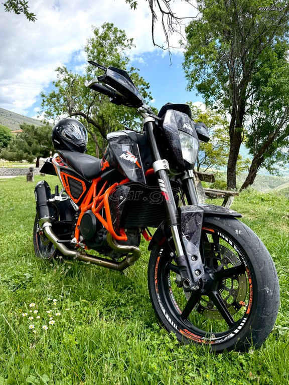 KTM 690 Duke 2012 R