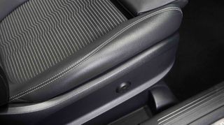 Mercedes-Benz GLA 250 2020 e Progressive ΠΑΝΟΡΑΜΙΚΗ-thumb-48