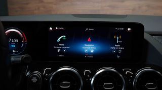 Mercedes-Benz GLA 250 2020 e Progressive ΠΑΝΟΡΑΜΙΚΗ-thumb-24