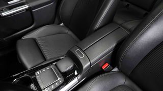 Mercedes-Benz GLA 250 2020 e Progressive ΠΑΝΟΡΑΜΙΚΗ-thumb-32