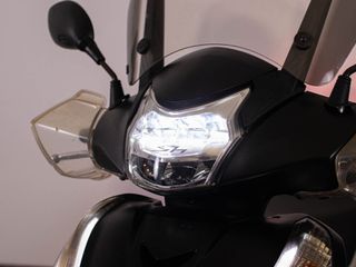 Honda SH 300i 2016-thumb-7