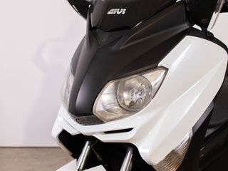 Yamaha XMAX 250 2010-thumb-6