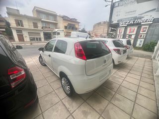 Fiat Punto 2015-thumb-8