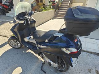 Piaggio MP3 250 LT 2009 MP3 250 LT