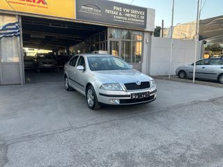 Skoda Octavia 2007 1.6 FSI ELEGANCE-thumb-1