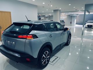 Peugeot 2008 2025 1.2 100 PS STYLE-thumb-3