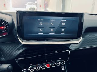Peugeot 2008 2025 1.2 100 PS STYLE-thumb-8