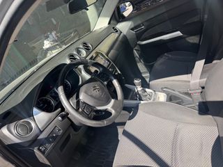 Suzuki Vitara 2017-thumb-9