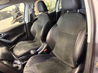 Peugeot 2008 2015 1.2 PURETECH CROSSWAY automatic-thumb-7