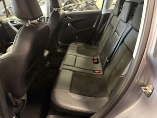Peugeot 2008 2015 1.2 PURETECH CROSSWAY automatic-thumb-9