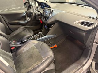 Peugeot 2008 2015 1.2 PURETECH CROSSWAY automatic-thumb-14