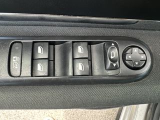 Peugeot 3008 2014 1.5 BLUEHDI 130 AUTOMATIC-thumb-35