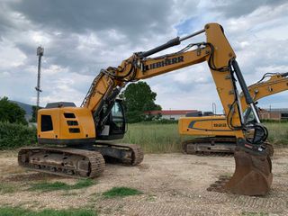 Εκσκαφέας Με Ερπύστριες Liebherr 2015 R 926 COMPACT-thumb-3