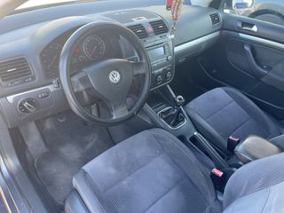 Volkswagen Jetta 2006-thumb-5