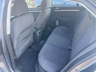 Volkswagen Jetta 2006-thumb-9