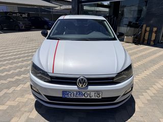 Volkswagen Polo 2018-thumb-6