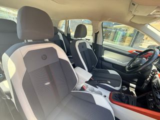 Volkswagen Polo 2018-thumb-13