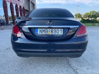 Mercedes-Benz C 180 2019-thumb-7