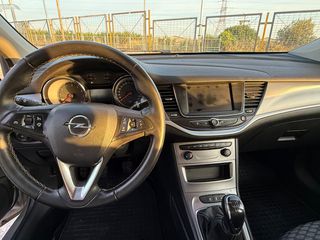 Opel Astra 2020-thumb-18