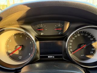 Opel Astra 2020-thumb-19