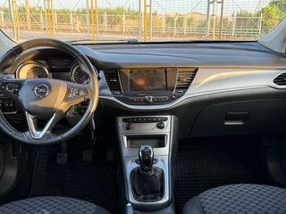 Opel Astra 2020-thumb-22