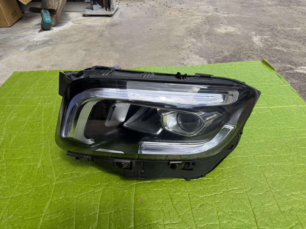 ΕΜΠΡΟΣ ΦΑΝΟΣ ΑΡΙΣΤΕΡΟΣ MERCEDES GLB X247 - GA830122