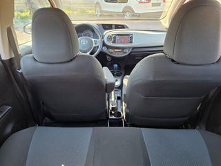 Toyota Yaris 2013 1.5 HYBRID-thumb-8