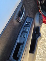 Toyota Yaris 2013 1.5 HYBRID-thumb-13