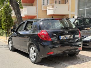Kia Ceed / cee'd 2008-thumb-3
