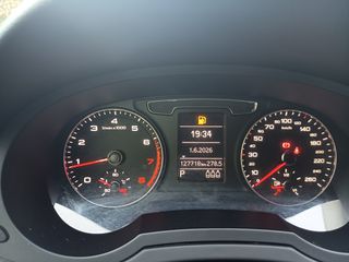 Audi Q3 2015 1.4 TFSI-thumb-44