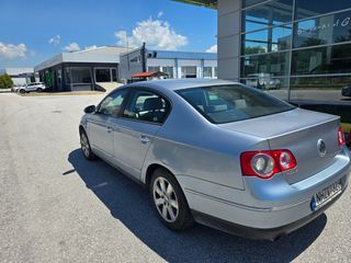 Volkswagen Passat 2006 1.6 FSI COMFORTLINE-thumb-2