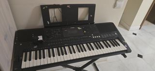 Yamaha Psr E453