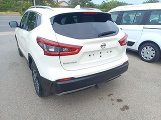 Nissan Qashqai 2018-thumb-11