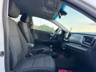 Kia Stonic 2018 1.6CRDI Premium Edition Camera/Led/Clima Full Extra-thumb-37
