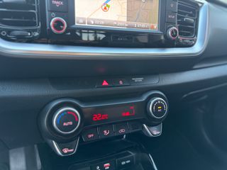 Kia Stonic 2018 1.6CRDI Premium Edition Camera/Led/Clima Full Extra-thumb-40