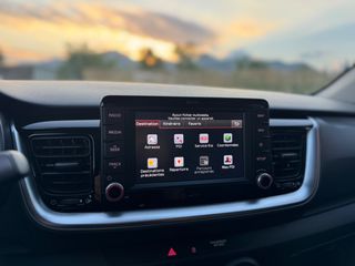 Kia Stonic 2018 1.6CRDI Premium Edition Camera/Led/Clima Full Extra-thumb-42