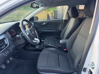 Kia Stonic 2018 1.6CRDI Premium Edition Camera/Led/Clima Full Extra-thumb-27