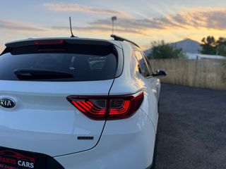 Kia Stonic 2018 1.6CRDI Premium Edition Camera/Led/Clima Full Extra-thumb-30