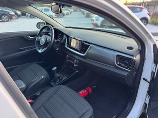 Kia Stonic 2018 1.6CRDI Premium Edition Camera/Led/Clima Full Extra-thumb-33