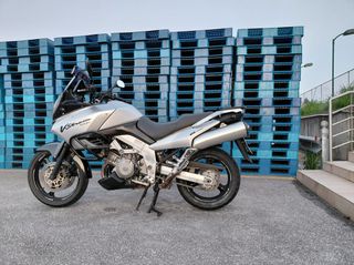 Suzuki V-Strom 1000 2003-thumb-1
