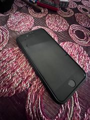 iPhone SE 2020-thumb-3
