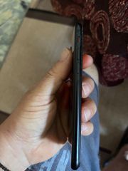 iPhone SE 2020-thumb-9