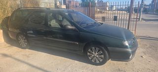 Renault Laguna 2001-thumb-4